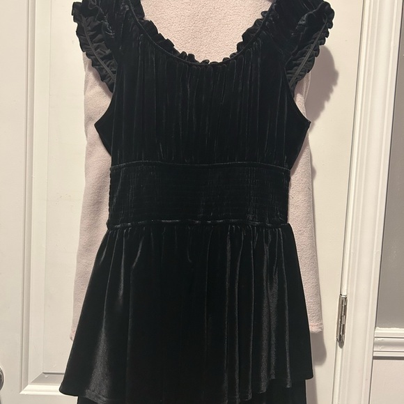 Black Velvet Ruffled Romper - Picture 2 of 4